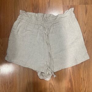 Linen shorts